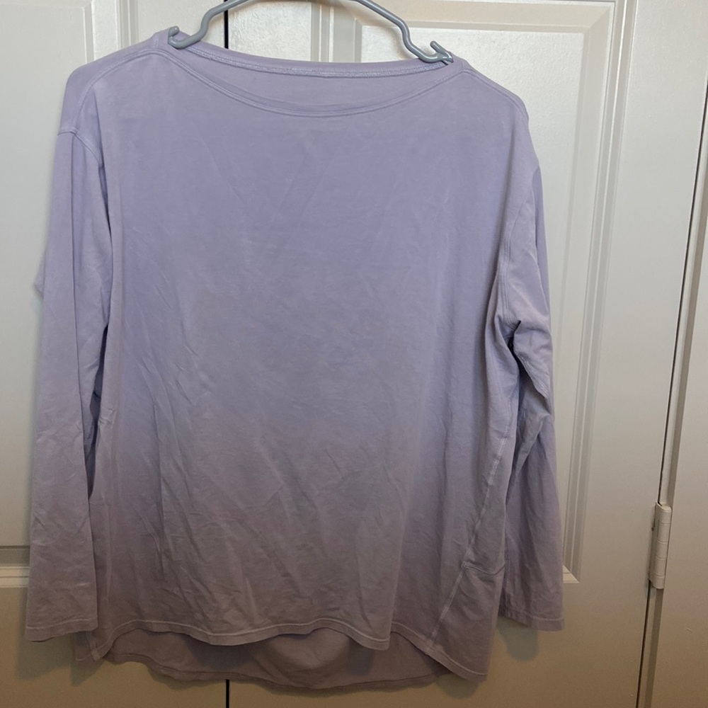 Long sleeved lululemon top